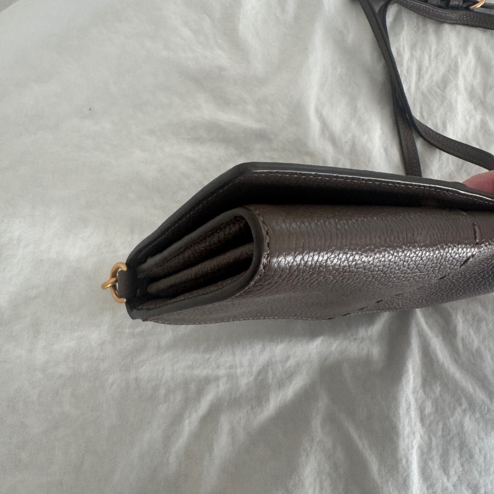 Tory Burch McGraw Wallet crossbody - Picture 4 of 7